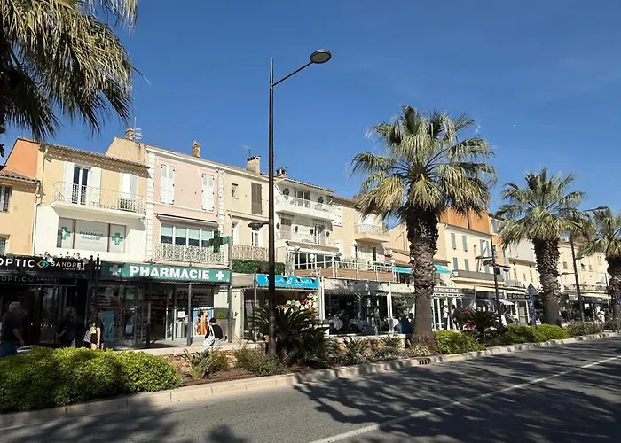 شقة A Pied Lumineux Avec Terrasse *