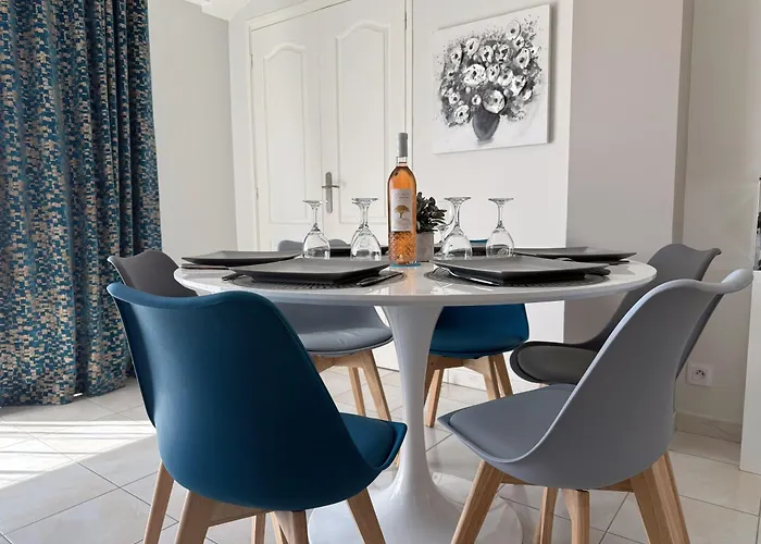 A Pied Lumineux Avec Terrasse