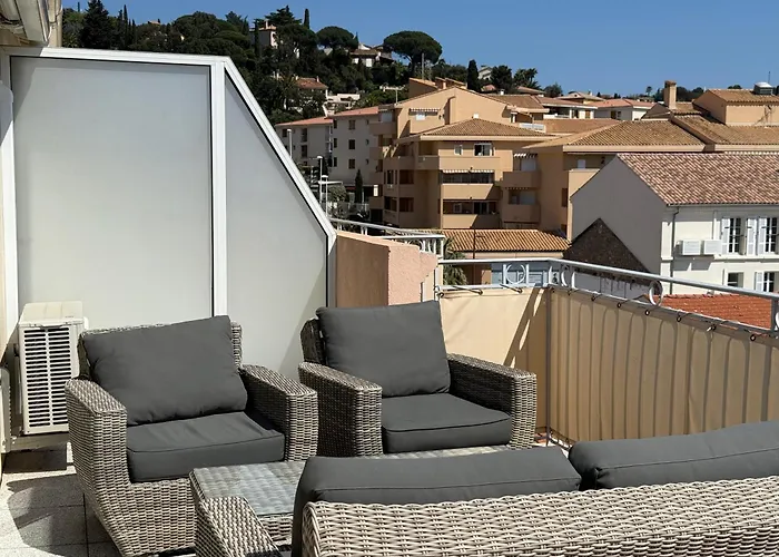 A Pied Lumineux Avec Terrasse Апартаменты *