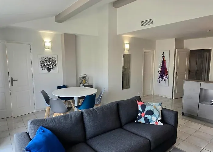 A Pied Lumineux Avec Terrasse Апартаменты Сент-Максим